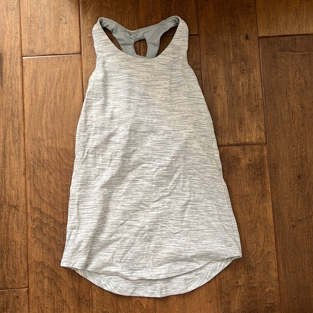 Lululemon tank top